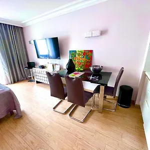 New - Cosy & Nice In Palais Miramar Cannes